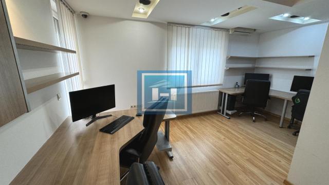 Poslovni prostor, Jednosoban, Izdavanje, 46m2, Centar, Gradska lokacija, Jagodina