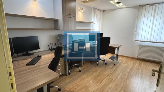 Poslovni prostor, Jednosoban, Izdavanje, 46m2, Centar, Gradska lokacija, Jagodina