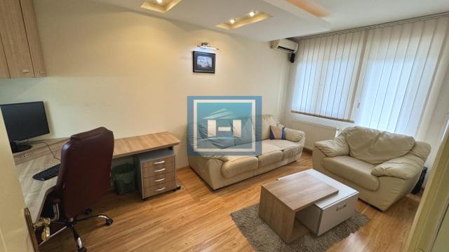 Poslovni prostor, Jednosoban, Izdavanje, 46m2, Centar, Gradska lokacija, Jagodina
