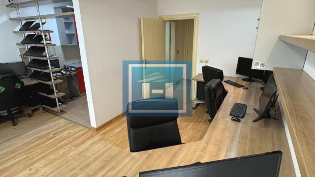 Poslovni prostor, Jednosoban, Izdavanje, 46m2, Centar, Gradska lokacija, Jagodina