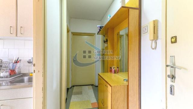 Stan, Dvosoban, Prodaja, 71m2, Konjarnika (Voždovački deo), Voždovac, Glasinačka