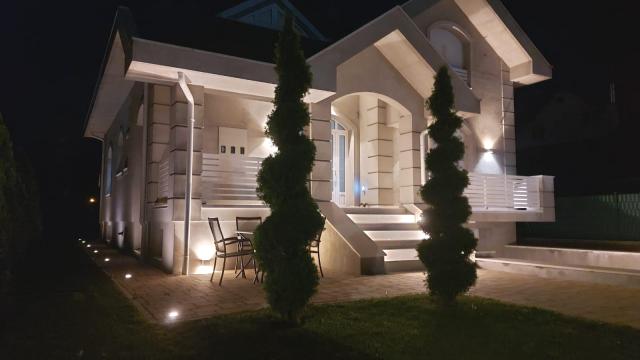 Kuća, Petosoban i veći, Prodaja, 380m2, Dušana Jerkovića
