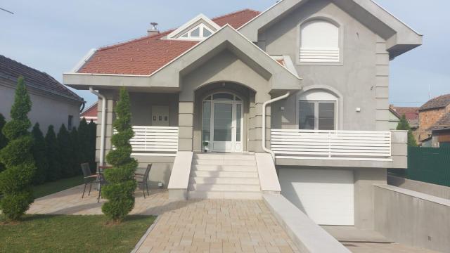 Kuća, Petosoban i veći, Prodaja, 380m2, Dušana Jerkovića