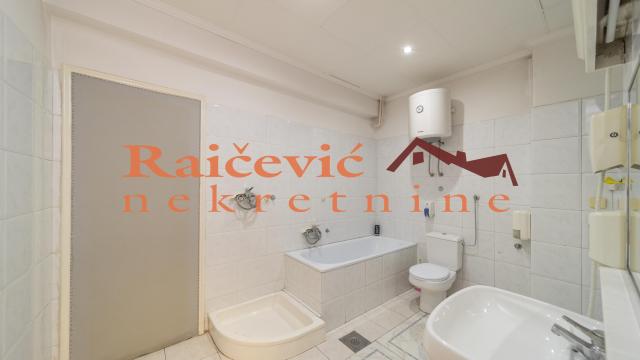 Stan, Izdavanje, 150m2, Centar, Stari grad, Marsala Birjuzova
