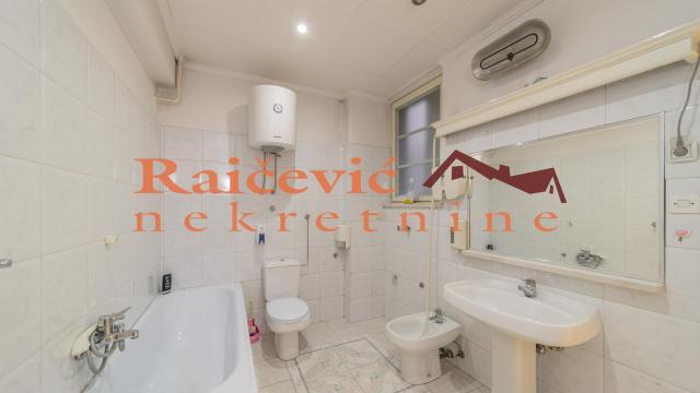 Stan, Izdavanje, 150m2, Centar, Stari grad, Marsala Birjuzova