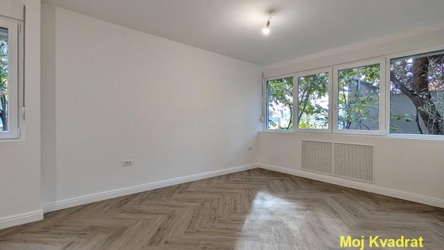 Stan, Dvoiposoban, Prodaja, 60m2, Hotel Jugoslavija, Novi Beograd, Bulevar Nikole Tesle
