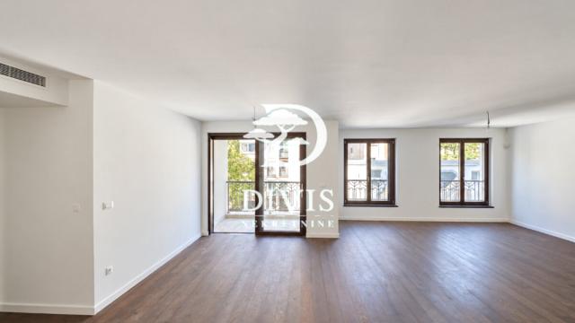 Stan, Trosoban, Prodaja, 130m2, Beogradska