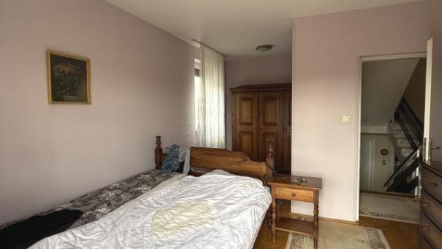 Kuća, Petosoban, Prodaja, 393m2, Rušanj, Čukarica, Oslobođenja 11. deo