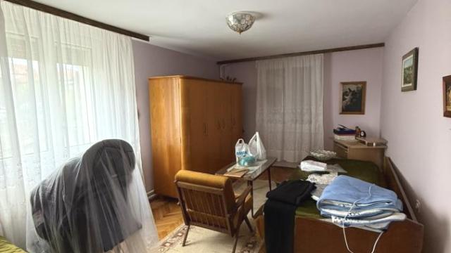 Kuća, Petosoban, Prodaja, 393m2, Rušanj, Čukarica, Oslobođenja 11. deo