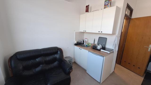 Poslovni prostor, Izdavanje, 500m2, Vrčin, Grocka, Danila Kazovića