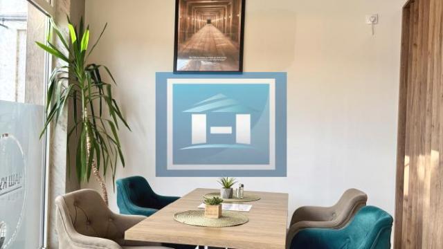 Poslovni prostor, Prodaja, 84m2, Centar, Gradska lokacija, Ćuprija