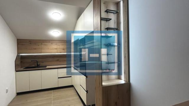 Stan, Dvosoban, Izdavanje, 130m2, Gloždak, Gradska lokacija, Paraćin