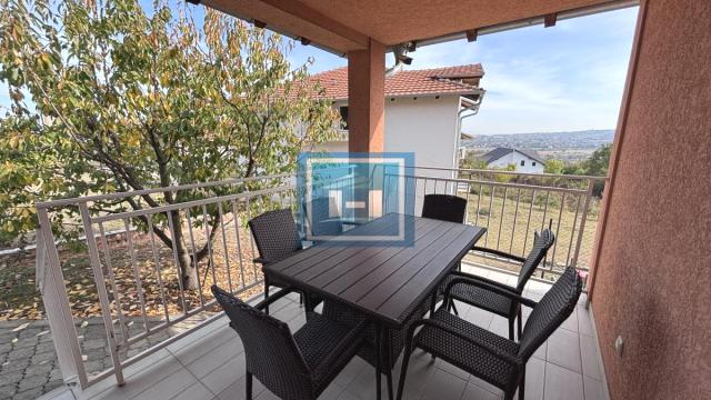 Kuća, Trosoban, Prodaja, 140m2, Djurdjevo brdo, Gradska lokacija, Jagodina