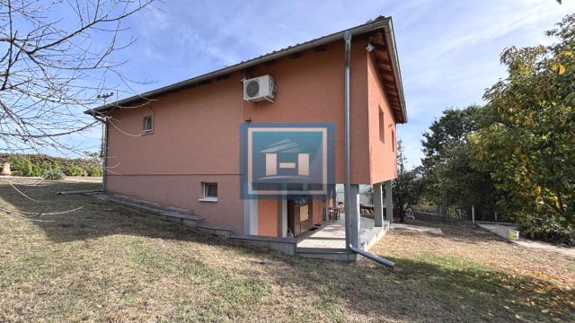 Kuća, Trosoban, Prodaja, 140m2, Djurdjevo brdo, Gradska lokacija, Jagodina