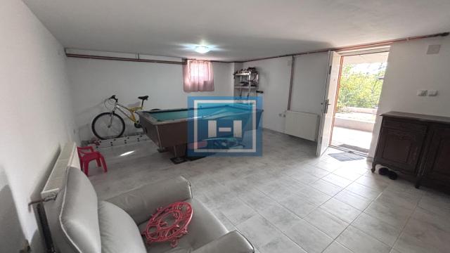 Kuća, Trosoban, Prodaja, 140m2, Djurdjevo brdo, Gradska lokacija, Jagodina