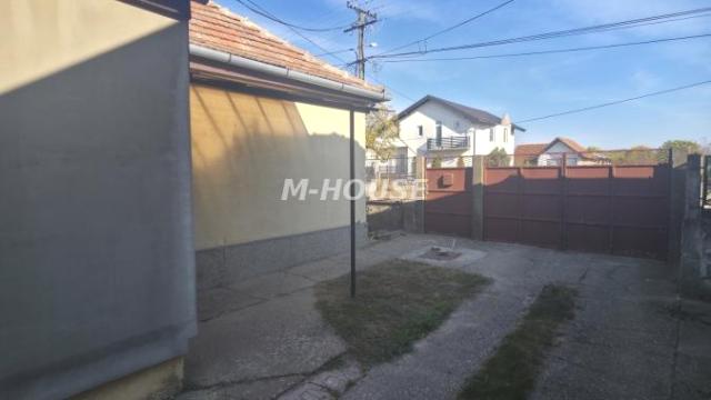 Kuća, Trosoban, Prodaja, 103m2, Goge, Gradska lokacija, Sombor