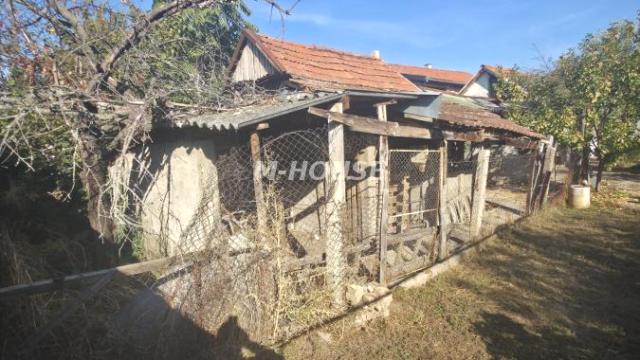 Kuća, Trosoban, Prodaja, 103m2, Goge, Gradska lokacija, Sombor