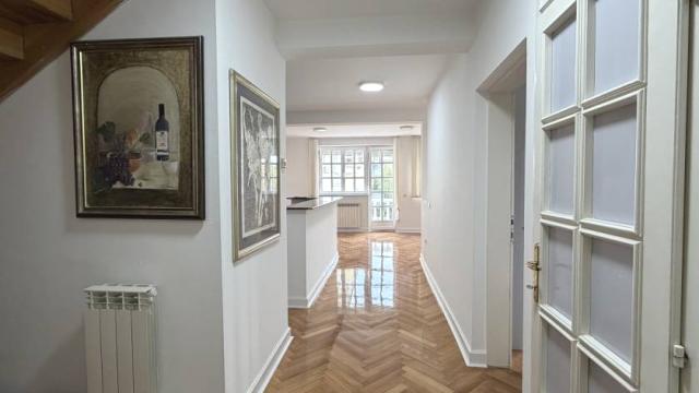 Stan, četvorosoban, Izdavanje, 122m2, Bulevar kneza Aleksandra Karađorđevića
