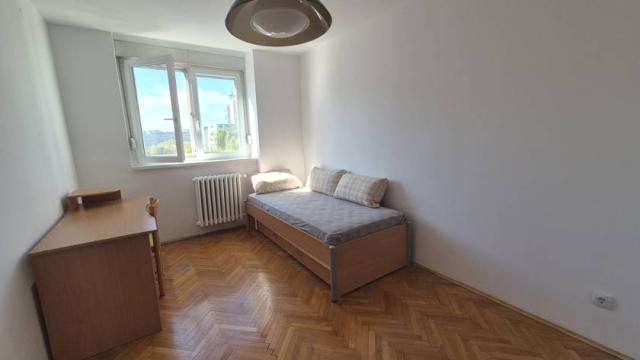 Stan, Trosoban, Izdavanje, 67m2, Pariske Komune