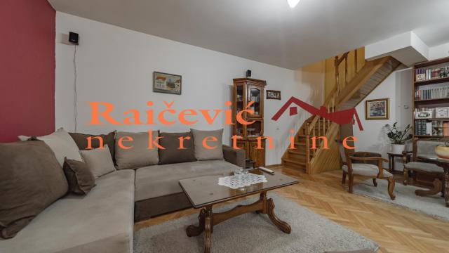 Kuća, četvorosoban, Prodaja, 85m2, Dorćol, Stari grad, Dobracina