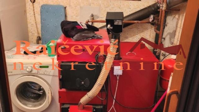 Kuća, Petosoban, Prodaja, 200m2, Ripanj, Voždovac, Put za Petrino brdo