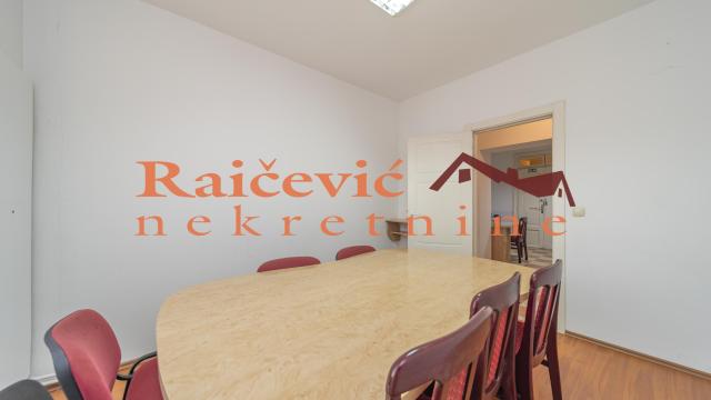 Poslovni prostor, četvoroiposoban, Izdavanje, 85m2, Hram svetog Save, Vračar, Skerliceva