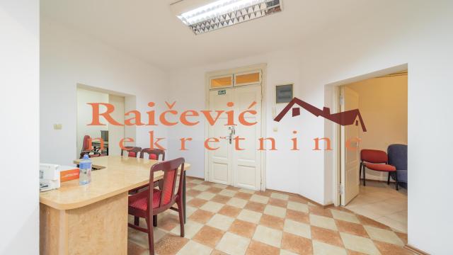 Poslovni prostor, četvoroiposoban, Izdavanje, 85m2, Hram svetog Save, Vračar, Skerliceva