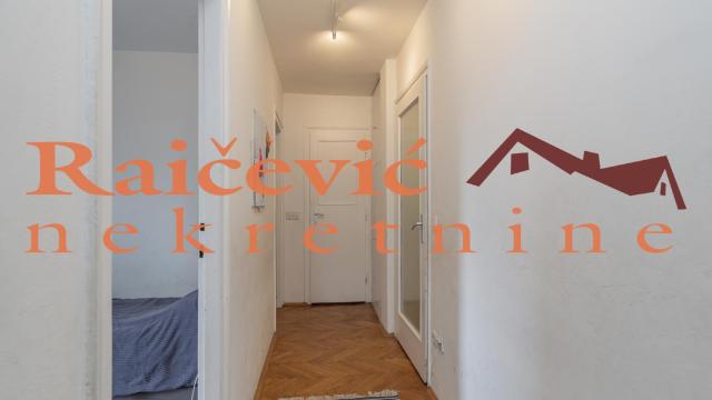 Stan, Trosoban, Prodaja, 69m2, Crveni krst, Vračar, Sumatovacka