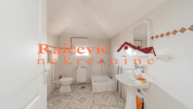 Stan, četvorosoban, Izdavanje, 176m2, Autokomanda, Voždovac, Esad Pasina