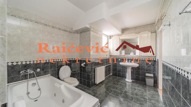 Stan, četvorosoban, Izdavanje, 176m2, Autokomanda, Voždovac, Esad Pasina