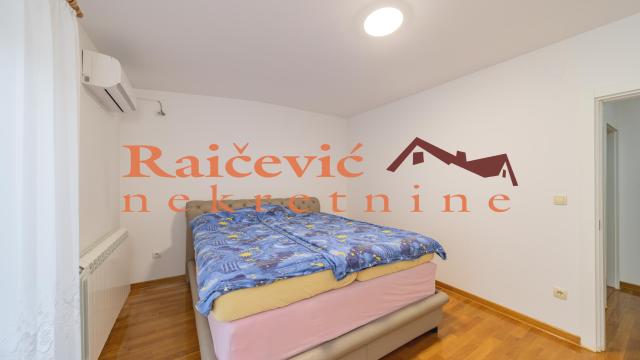 Stan, Trosoban, Prodaja, 110m2, Djeram pijaca, Zvezdara, Djevdjelijska