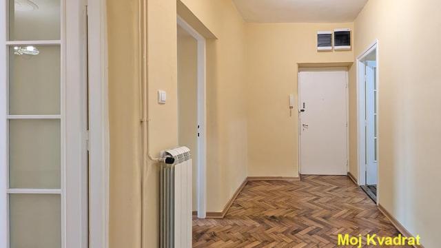 Stan, Troiposoban, Prodaja, 77m2, Centar, Stari grad, Cetinjska