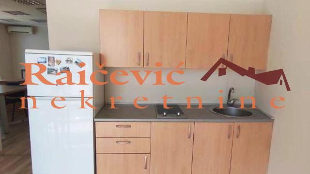 Poslovni prostor, Petosoban, Izdavanje, 210m2, Centar, Savski venac, Brankova