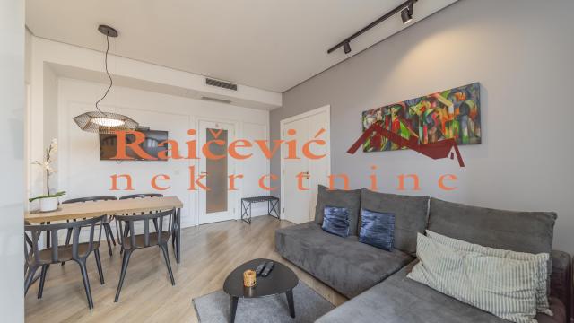 Stan, Trosoban, Prodaja, 73m2, Centar, Stari grad, Cika Ljubina