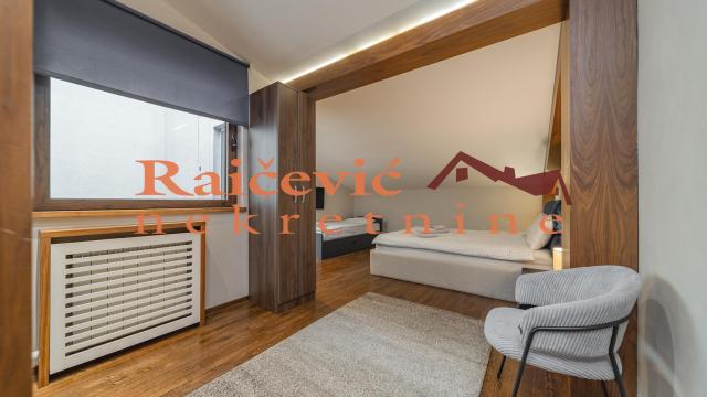 Stan, Troiposoban, Izdavanje, 120m2, Kalenić pijaca, Vračar, Kursulina