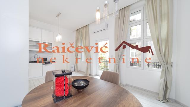 Stan, četvorosoban, Prodaja, 134m2, Centar, Savski venac, Karadjordjeva