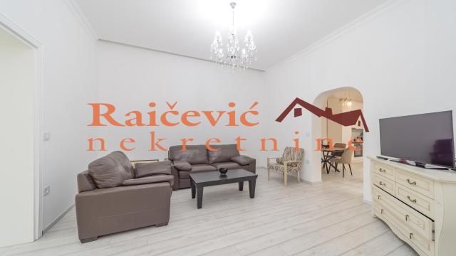 Stan, četvorosoban, Prodaja, 134m2, Centar, Savski venac, Karadjordjeva