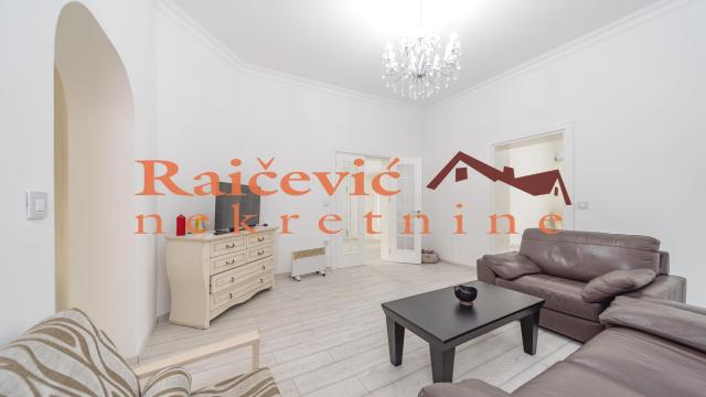 Stan, četvorosoban, Prodaja, 134m2, Centar, Savski venac, Karadjordjeva