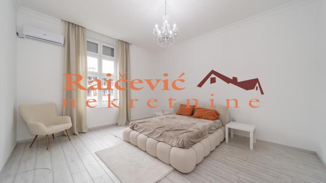 Stan, četvorosoban, Prodaja, 134m2, Centar, Savski venac, Karadjordjeva