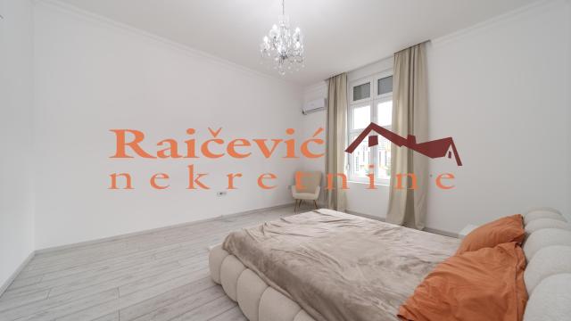 Stan, četvorosoban, Prodaja, 134m2, Centar, Savski venac, Karadjordjeva