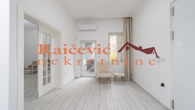 Stan, četvorosoban, Prodaja, 134m2, Centar, Savski venac, Karadjordjeva
