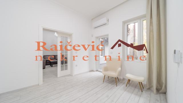 Stan, četvorosoban, Prodaja, 134m2, Centar, Savski venac, Karadjordjeva