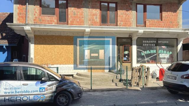 Poslovni prostor, Prodaja, 251m2, Centar, Gradska lokacija, Despotovac