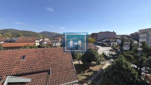 Poslovni prostor, Prodaja, 251m2, Centar, Gradska lokacija, Despotovac