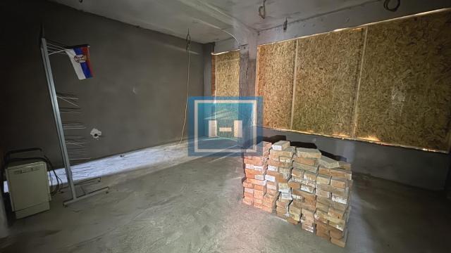 Poslovni prostor, Prodaja, 251m2, Centar, Gradska lokacija, Despotovac