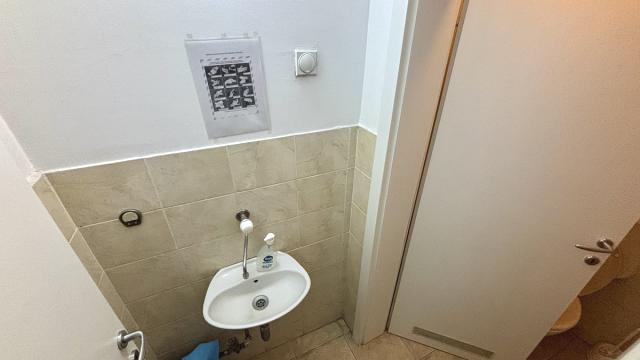 Poslovni prostor, Jednosoban, Izdavanje, 29m2, Radnička