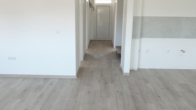 Stan, Petosoban i veći, Prodaja, 137m2, Klisa, Novi Sad, Otokara Kersovanija 4