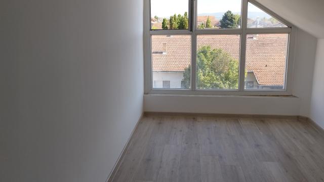 Stan, Petosoban i veći, Prodaja, 137m2, Klisa, Novi Sad, Otokara Kersovanija 4