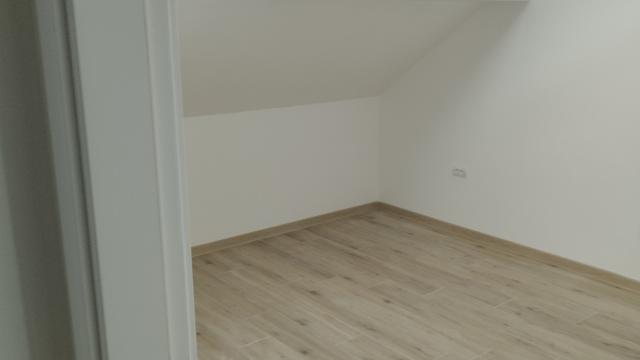 Stan, Petosoban i veći, Prodaja, 137m2, Klisa, Novi Sad, Otokara Kersovanija 4