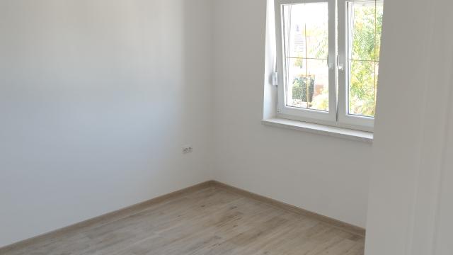 Stan, Petosoban i veći, Prodaja, 137m2, Klisa, Novi Sad, Otokara Kersovanija 4